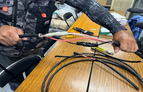 有資格者が実技訓練をサポート